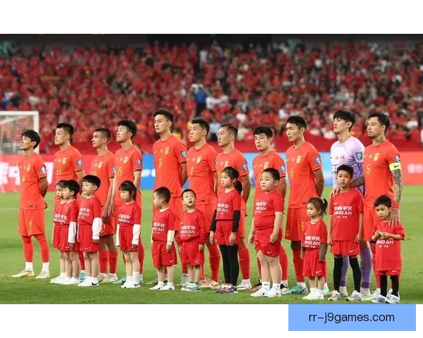 中国男足主场力保平局惊险战胜泰国成功晋级下一轮